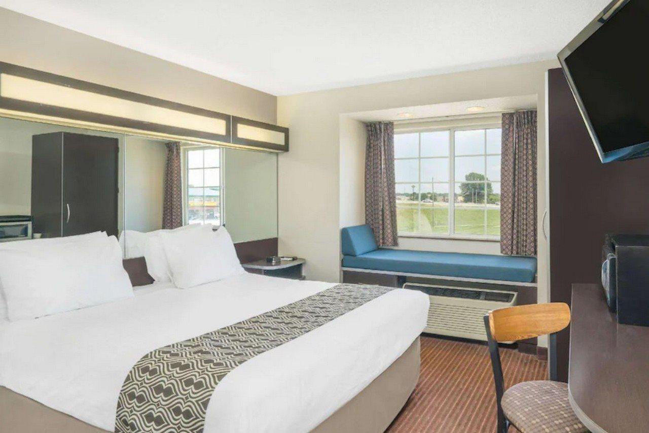 Microtel Inn Bowling Green Exterior photo