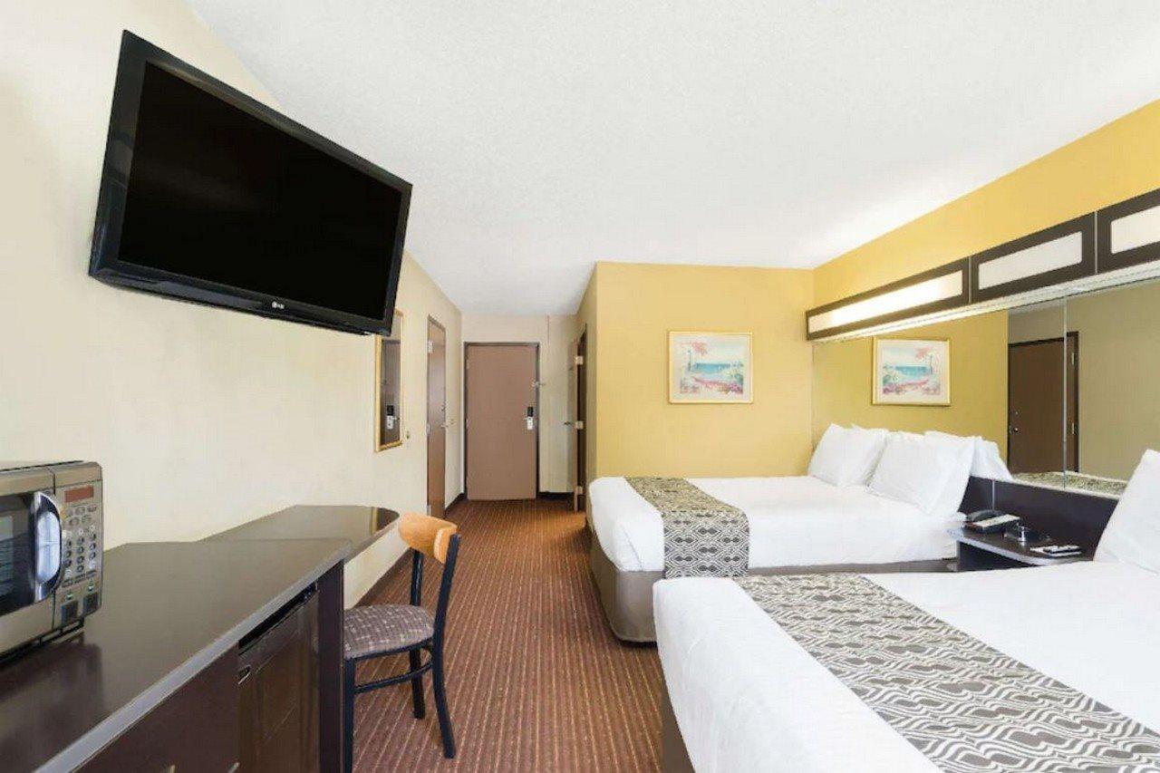 Microtel Inn Bowling Green Exterior photo