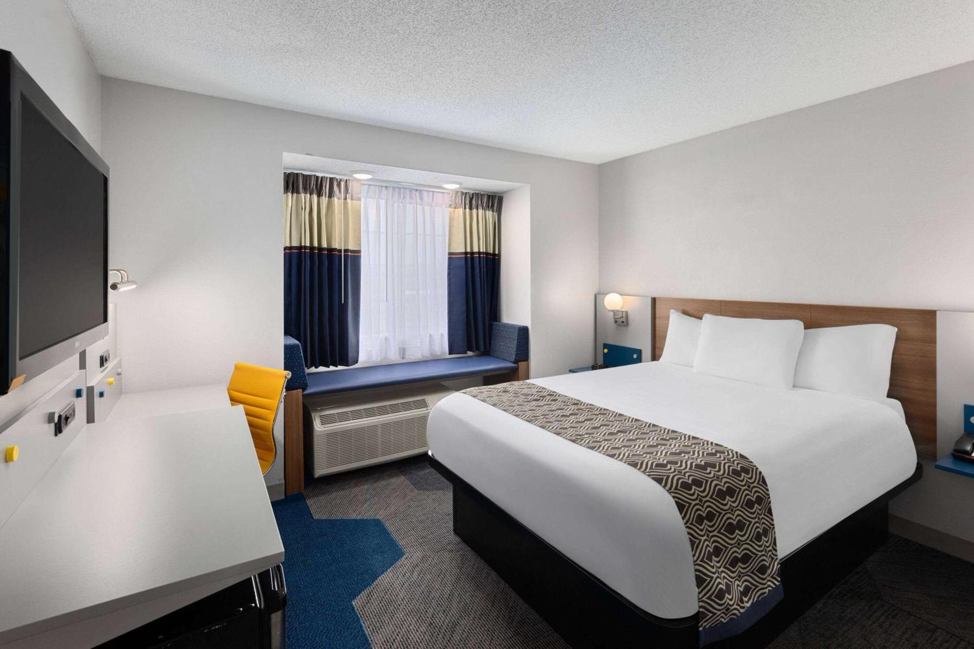 Microtel Inn Bowling Green Exterior photo