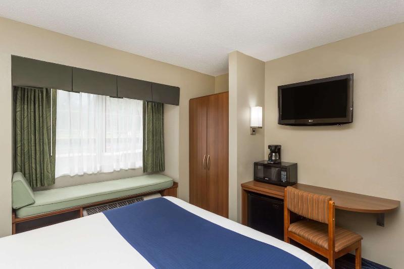 Microtel Inn Bowling Green Exterior photo