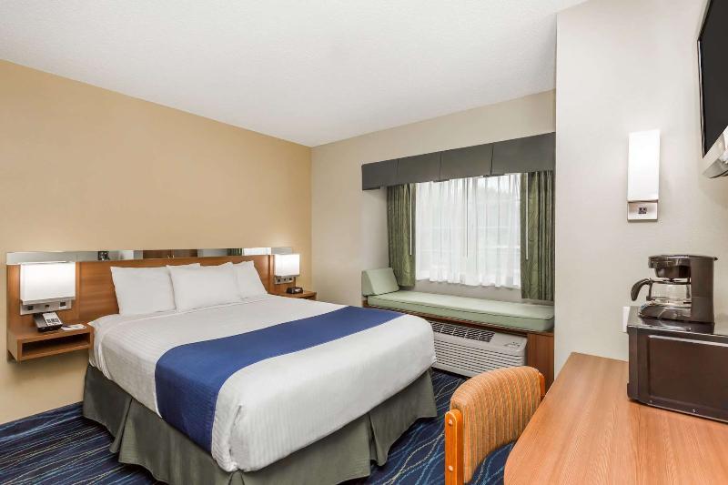 Microtel Inn Bowling Green Exterior photo